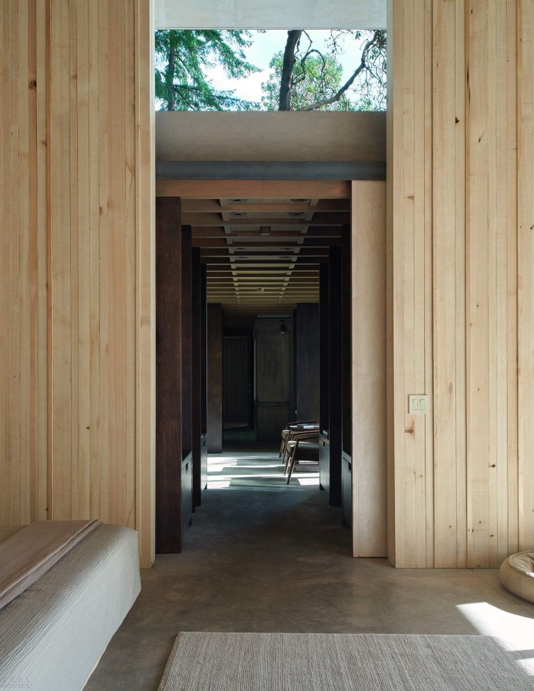 Domov uprostřed lesa budoval přes 60 let