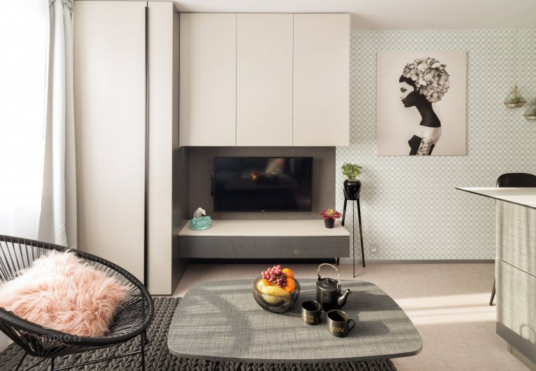 add picture to album