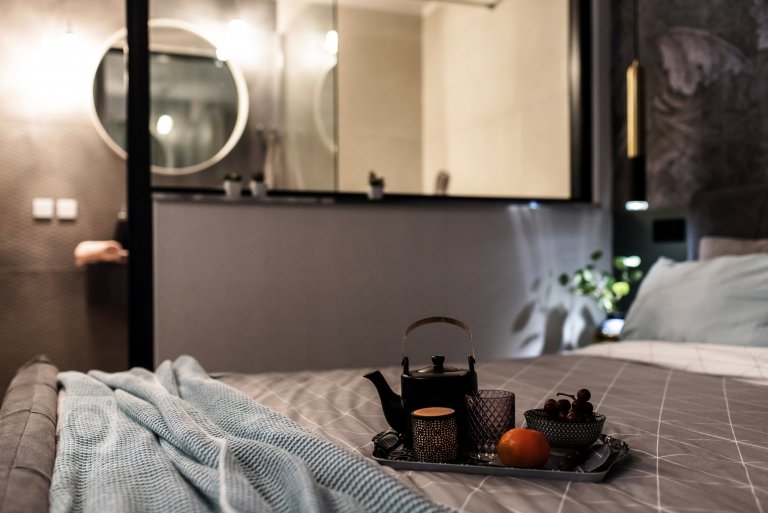 add picture to album