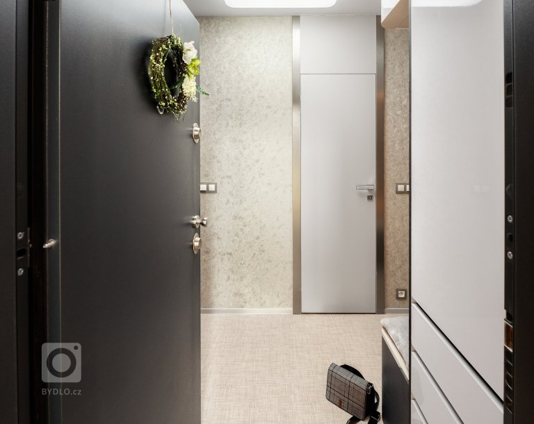 add picture to album