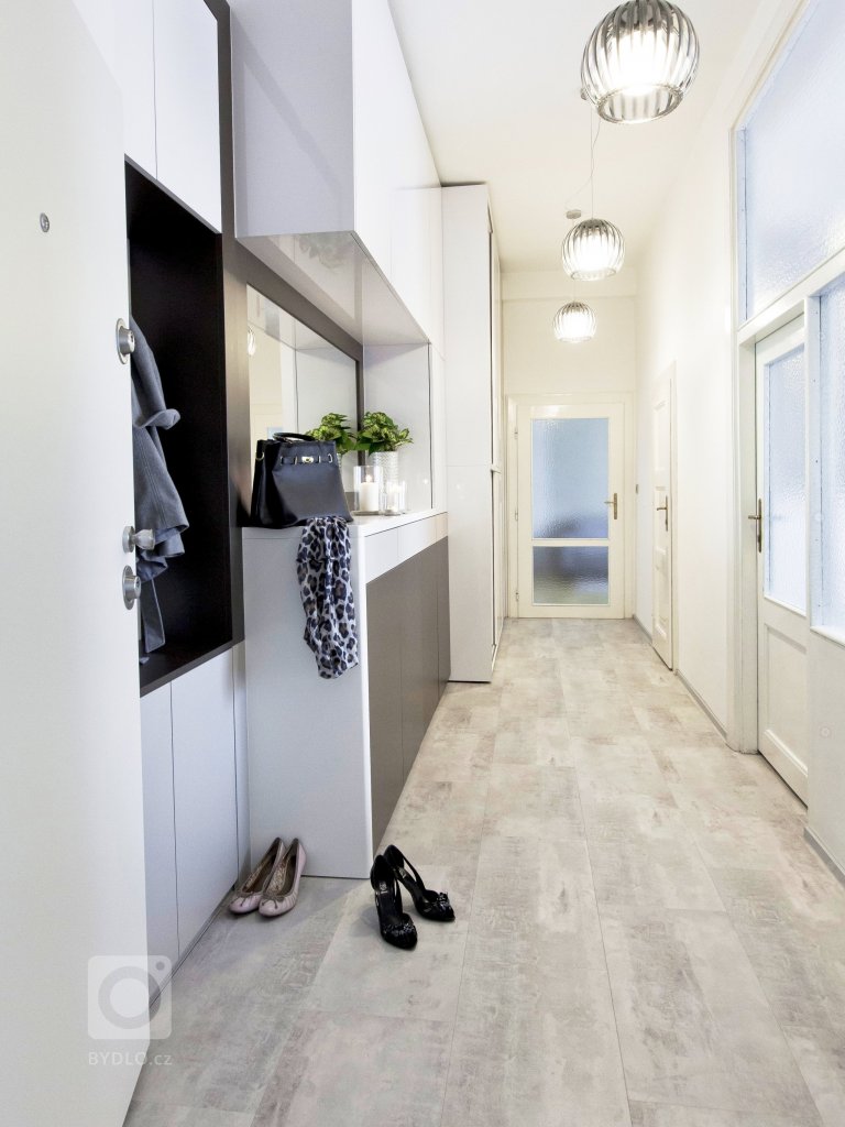 add picture to album