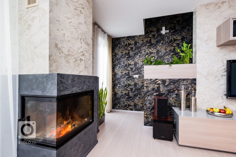 add picture to album