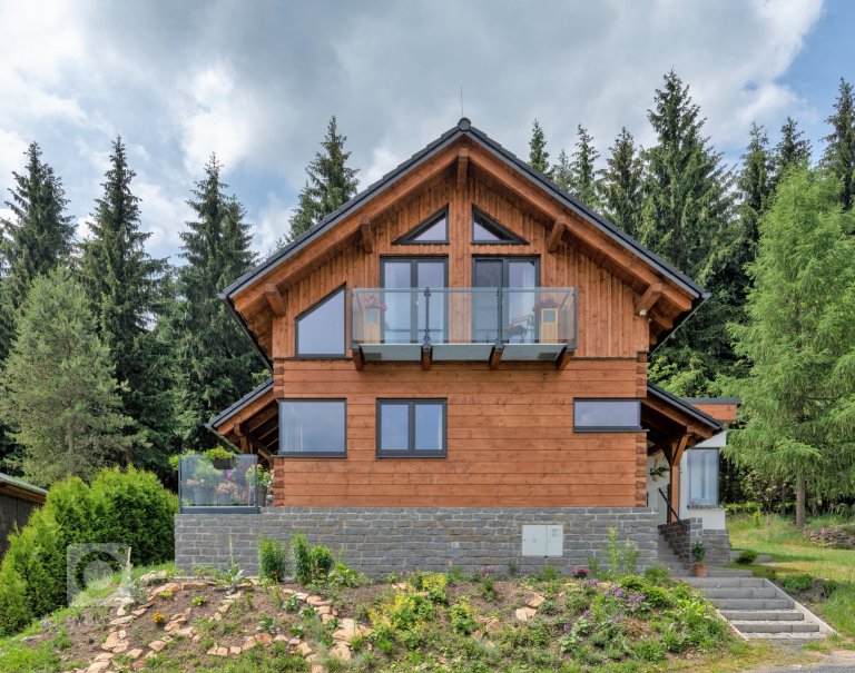 add picture to album