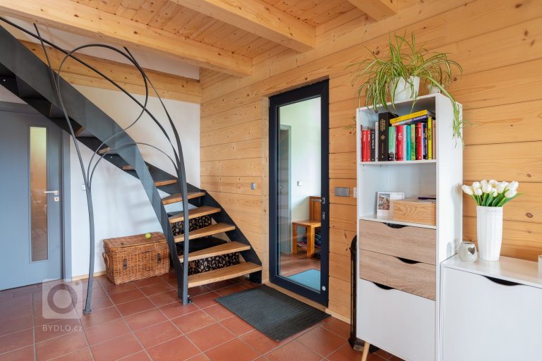 add picture to album