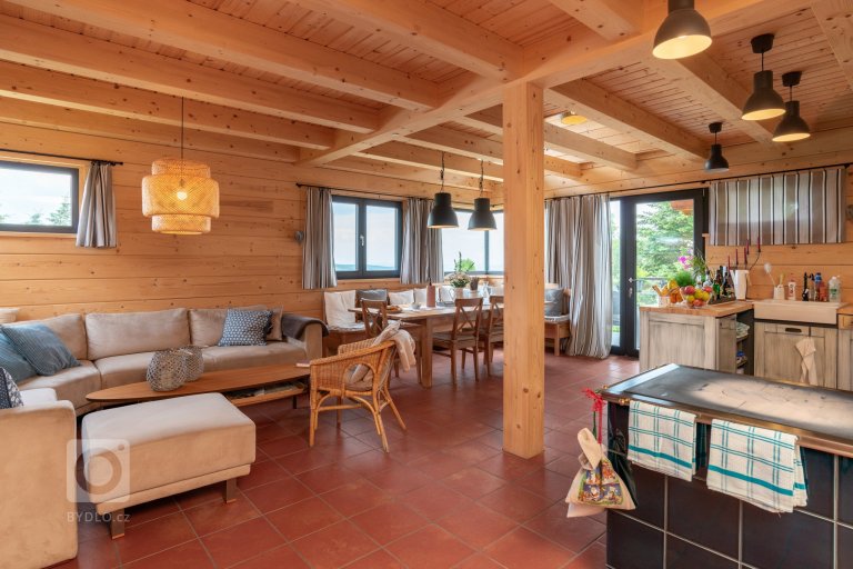 add picture to album