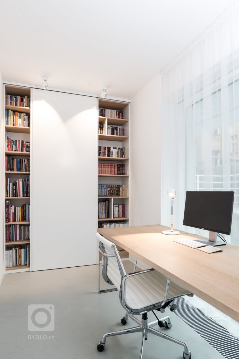 add picture to album