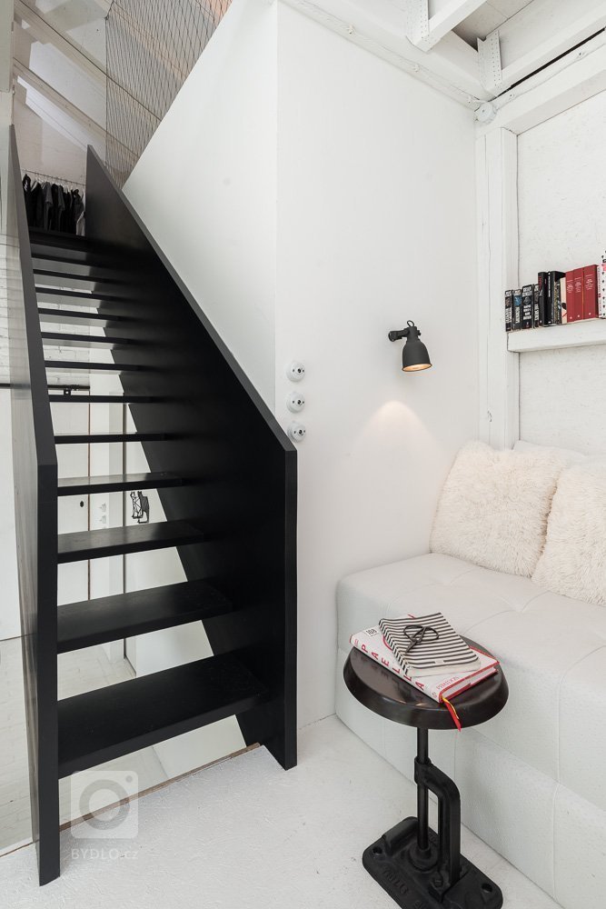 add picture to album