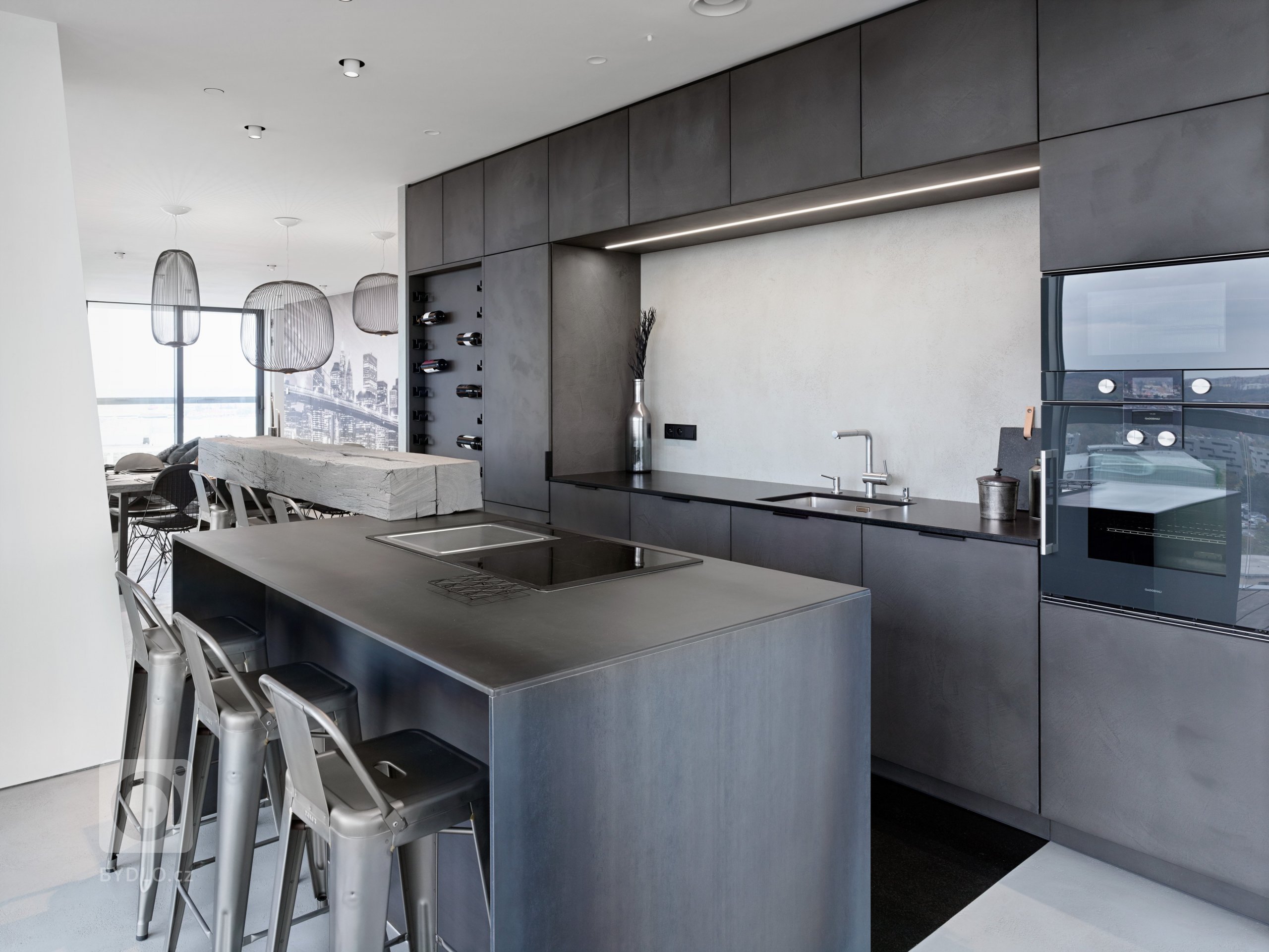 INTERIÉR BYTU&nbsp;V-Tower

Dispozice &ndash; Jedná se o novostavbu s pevně danou dispozicí. Dominantou tohoto interiéru je téměř 360&deg; panoramatický…