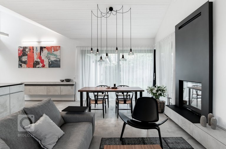 add picture to album