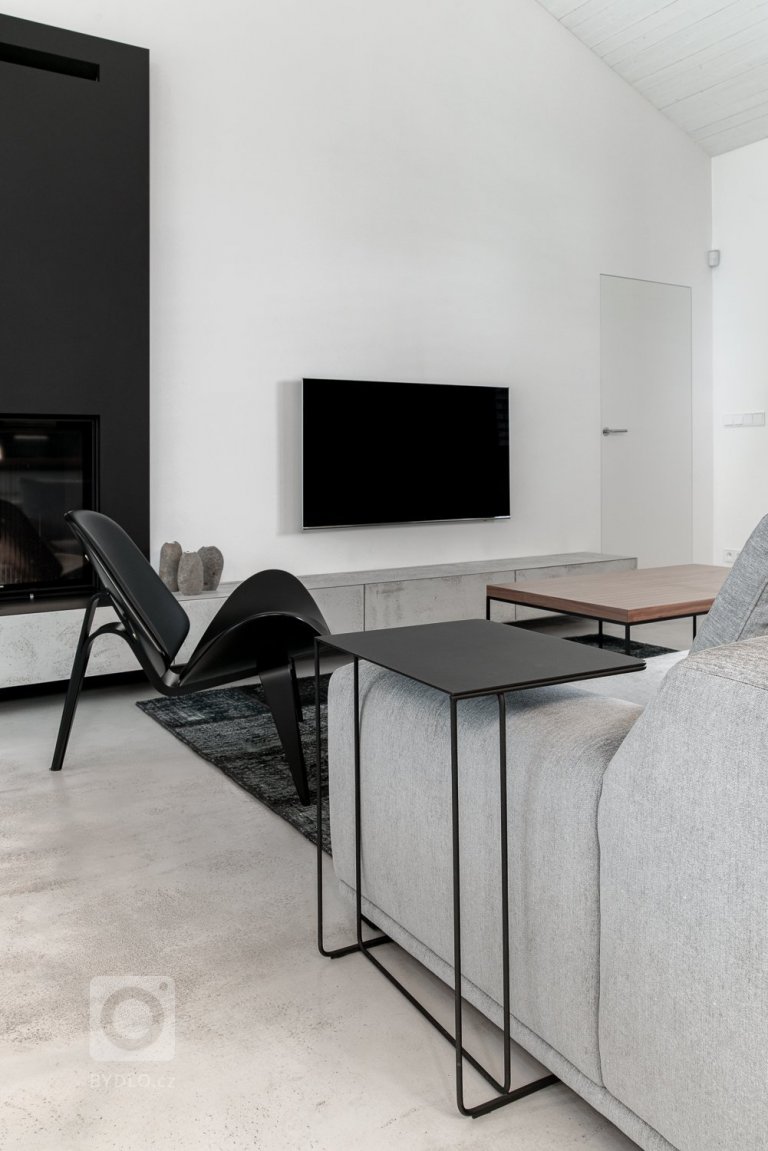 add picture to album