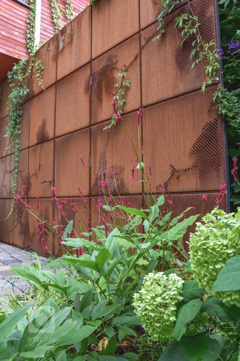 add picture to album