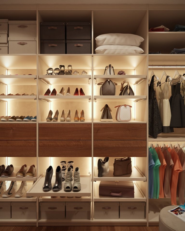 Návrh a vizualizácie luxusného bytu v Prahe. V prvej časťi projektu som vypracoval návrh a vizualizácie obývacej izby spojenej s jedálňou a kuchyňou. V druhej…