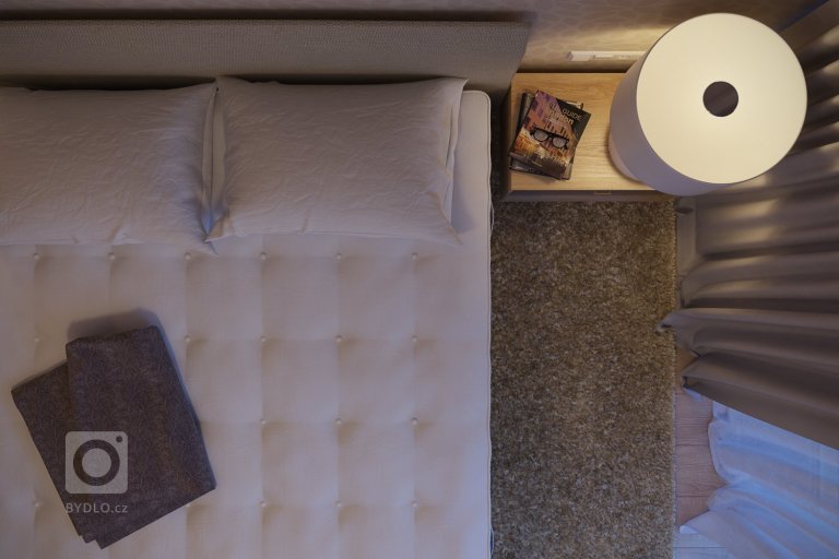 add picture to album