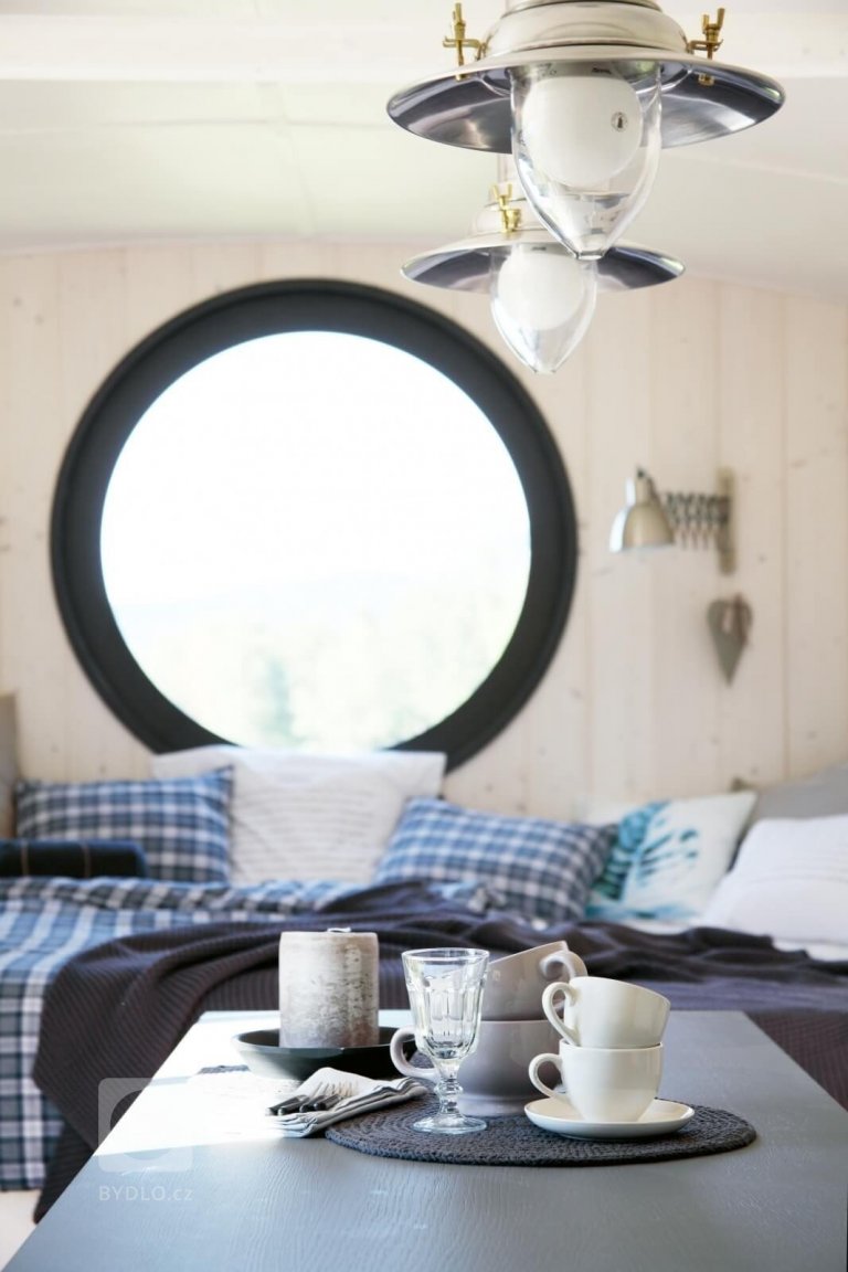 Ideální víkendové bydlení? Útulná maringotka na Šumavě