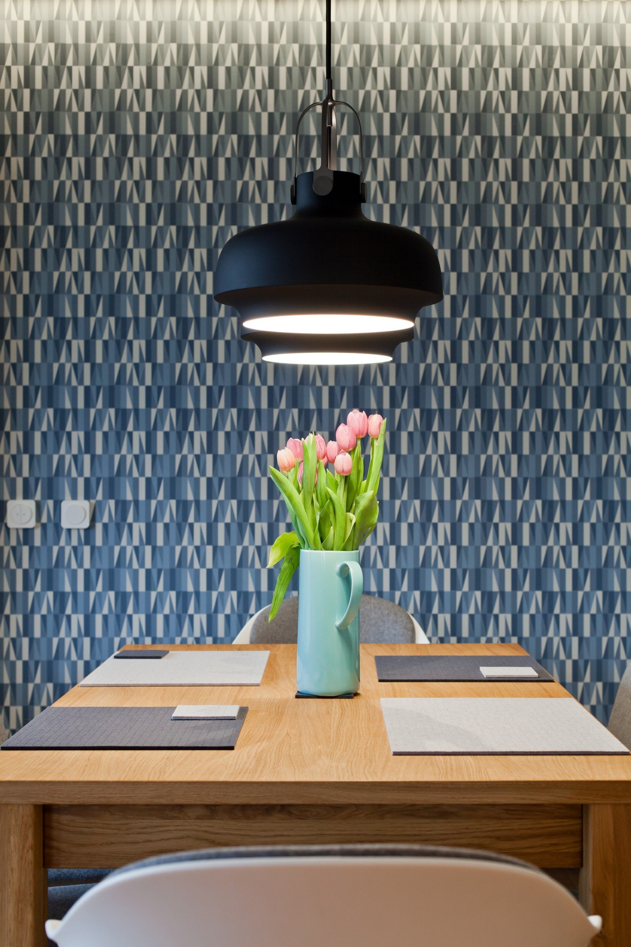 Jak se žije v obývacím pokoji s "cihlou"