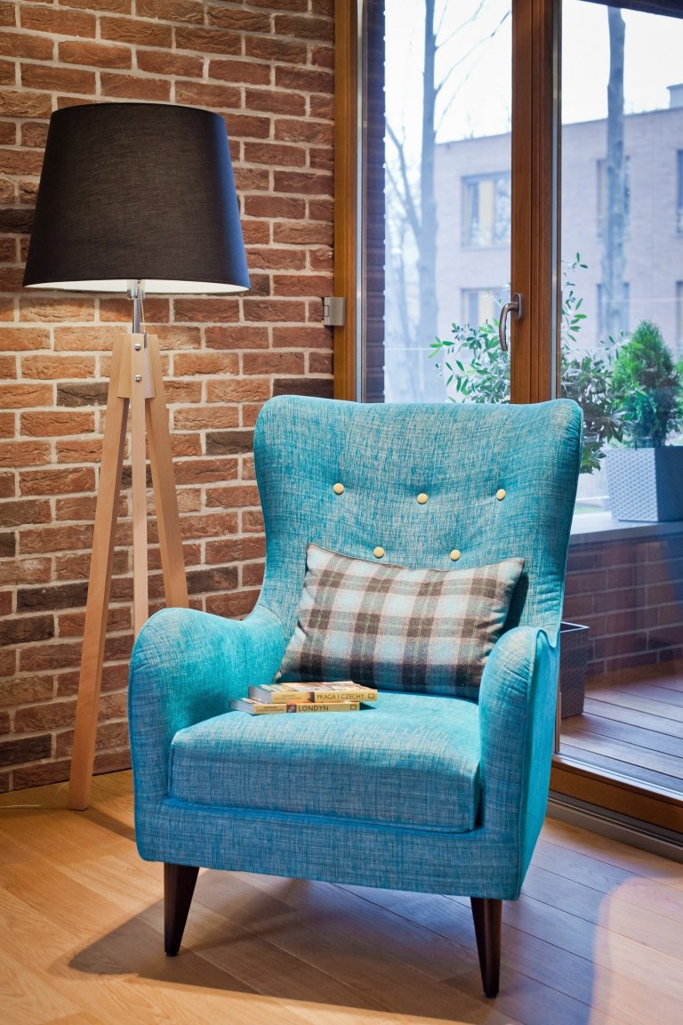 Jak se žije v obývacím pokoji s "cihlou"