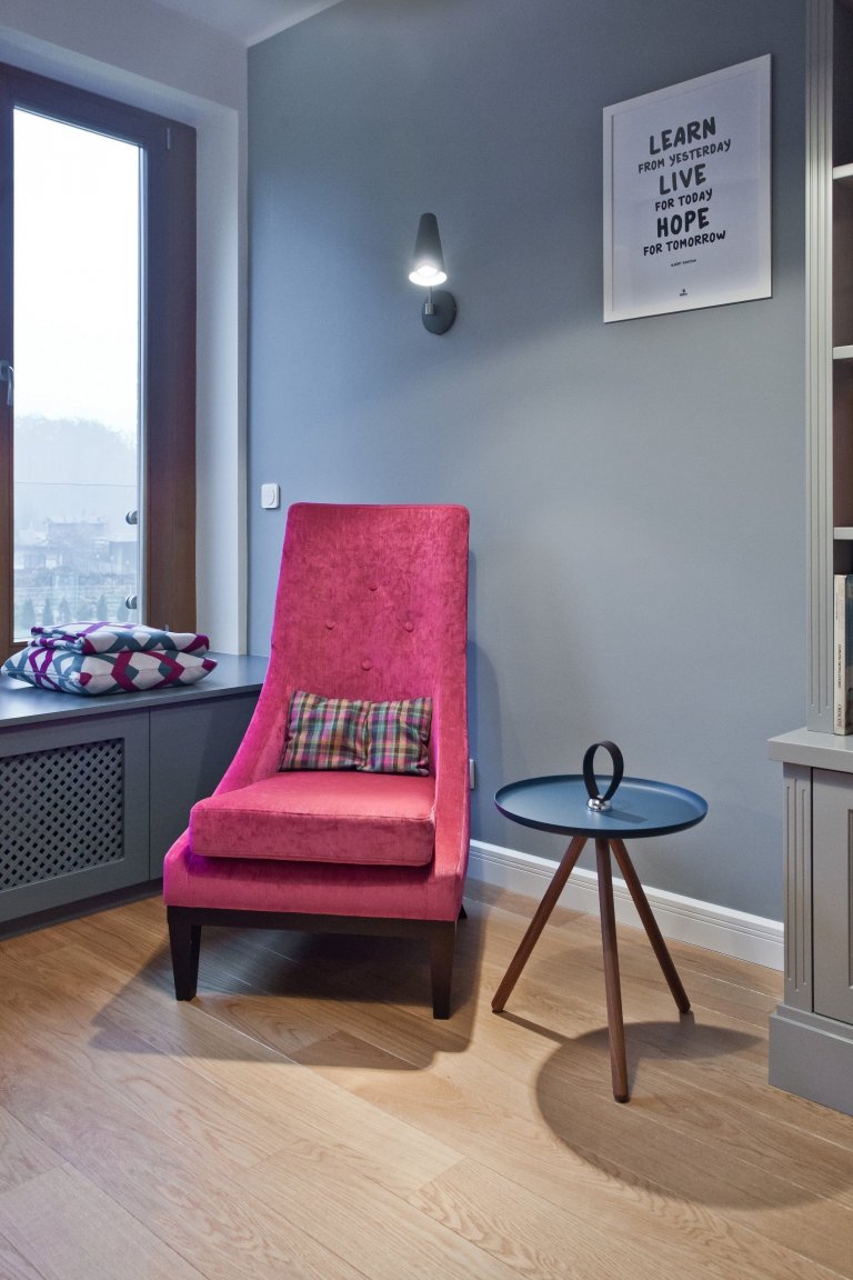 Jak se žije v obývacím pokoji s "cihlou"