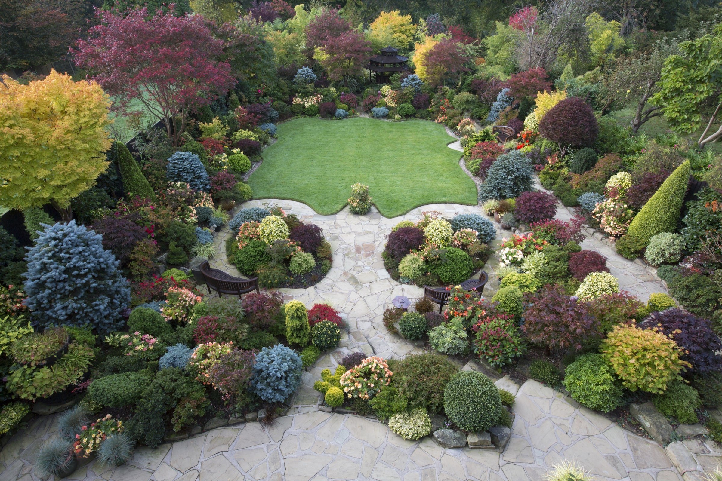 Oceňovaná zahrada hraje všemi odstíny podzimních barev