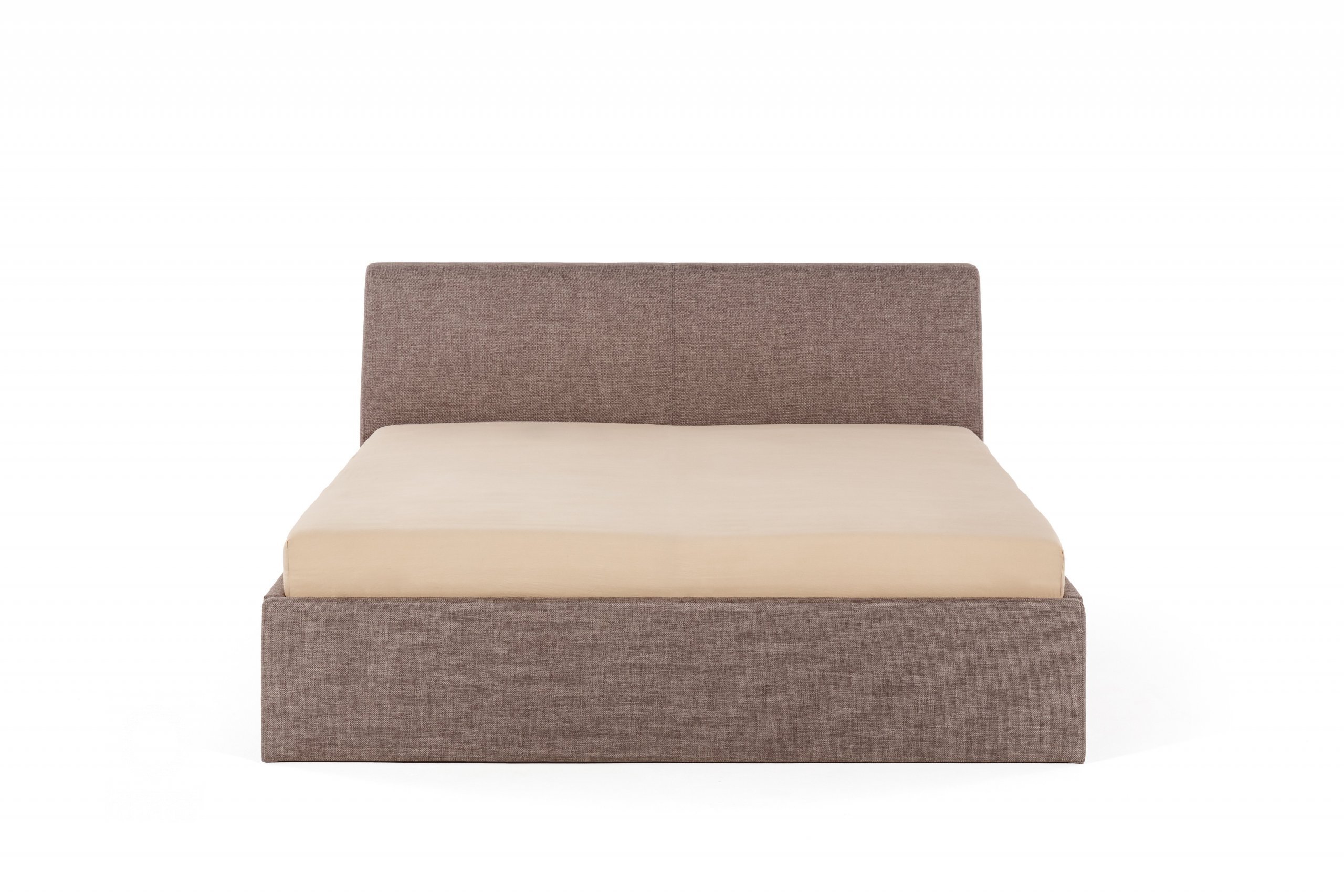 Čalouněná postel s mírně zkoseným čelem pro pohodlné opření.

- stabilní pevná konstrukce
- pohodlná výška pro vstávání 45 cm
- nastavení úrovně výšky…