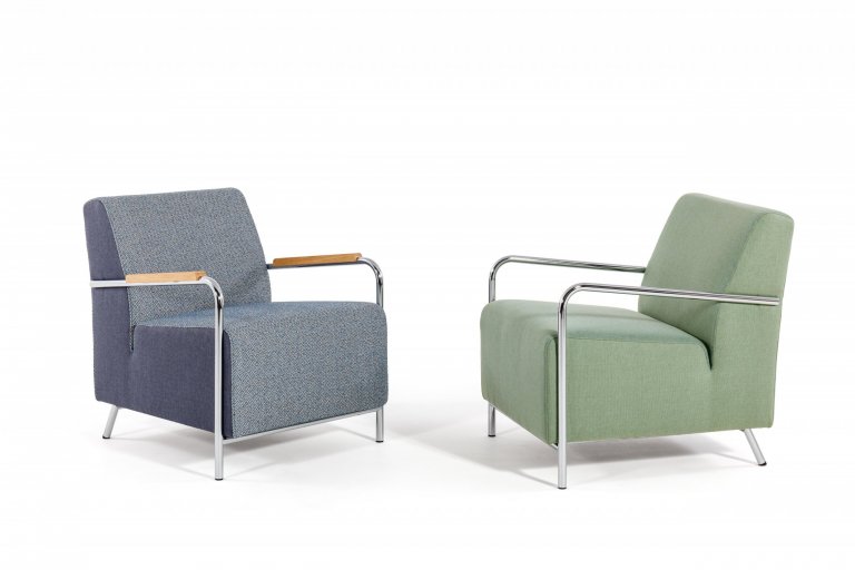 Pohodlné křeslo s prvky funkcionalismu
