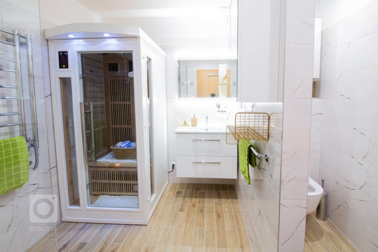 add picture to album