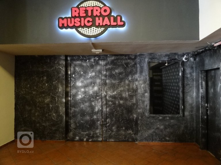 add picture to album