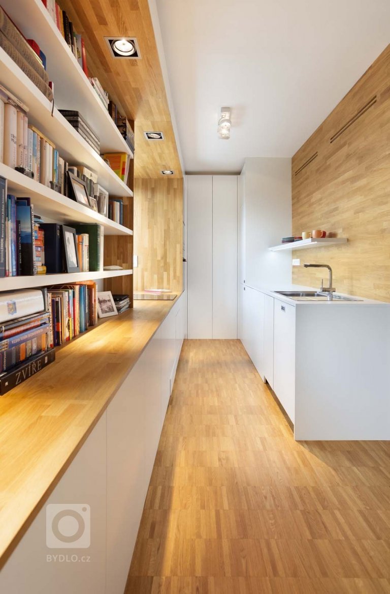 add picture to album