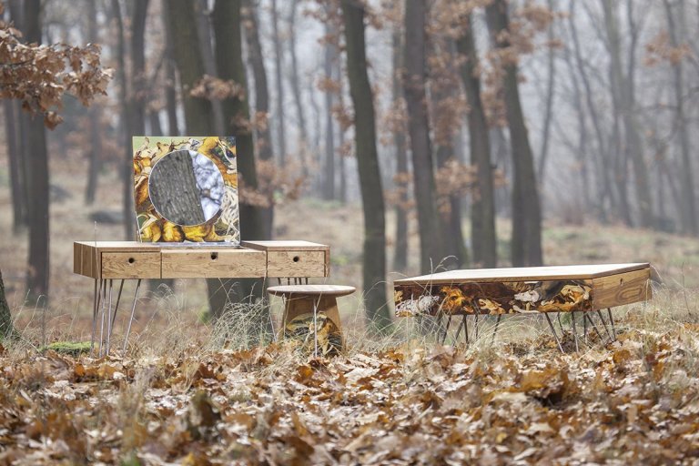 Další série z dílny NARKi furniture, konkrétně &quot;Lovecká sezóna&quot; vyrobená z masivního baheního dubu. Pojednaná malbami Dominika Běhala. Vztahuje se ke…