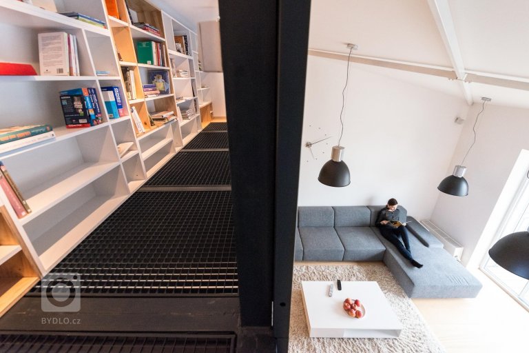 add picture to album