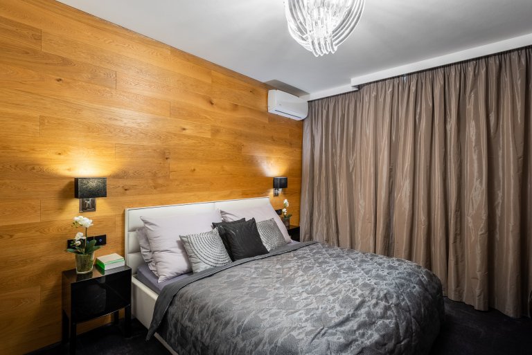 Vlastní&nbsp;bydlení bydlení pro Janu a dcerku Nicole. Jedná se o byt o velikosti 3kk s dvěmi předzahrádky, který prošel během 4 let celkovou rekonstrukcí.…