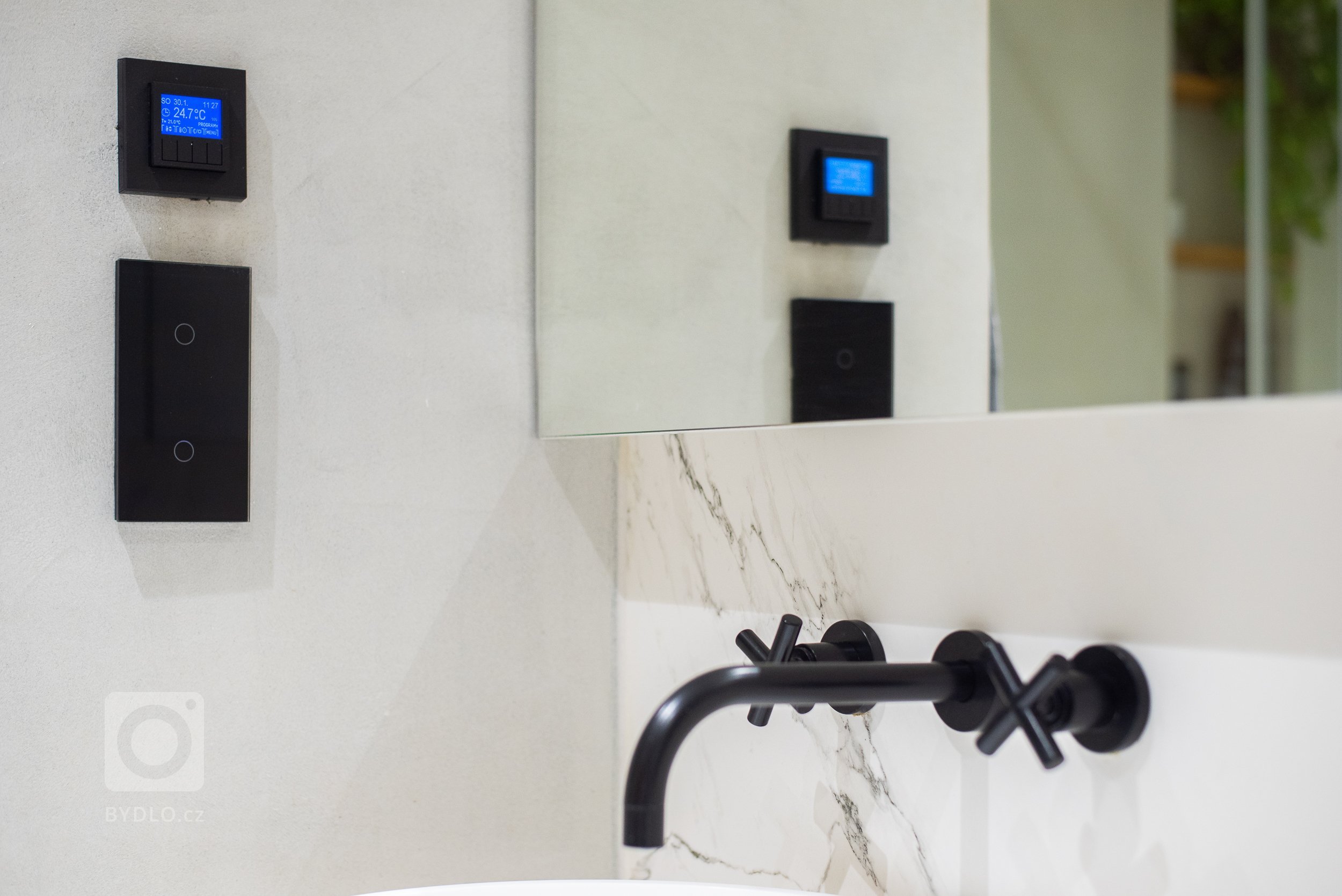 Vlastní&nbsp;bydlení bydlení pro Janu a dcerku Nicole. Jedná se o byt o velikosti 3kk s dvěmi předzahrádky, který prošel během 4 let celkovou rekonstrukcí.…