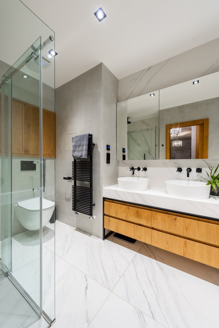 Vlastní&nbsp;bydlení bydlení pro Janu a dcerku Nicole. Jedná se o byt o velikosti 3kk s dvěmi předzahrádky, který prošel během 4 let celkovou rekonstrukcí.…