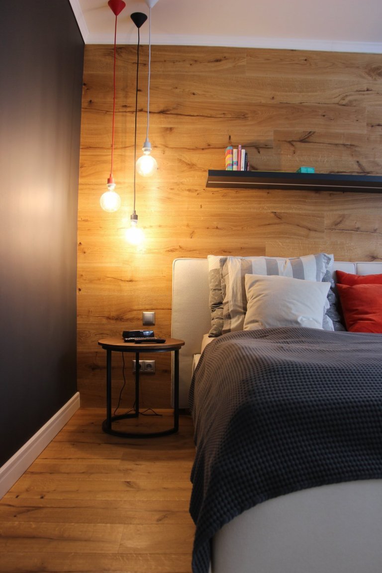 Moderní interiér s příjemnou atmosférou. Tak lze ve zkratce charakterizovat mezonet, laděný do jemně industriálního stylu s množstvím přírodních materiálů…