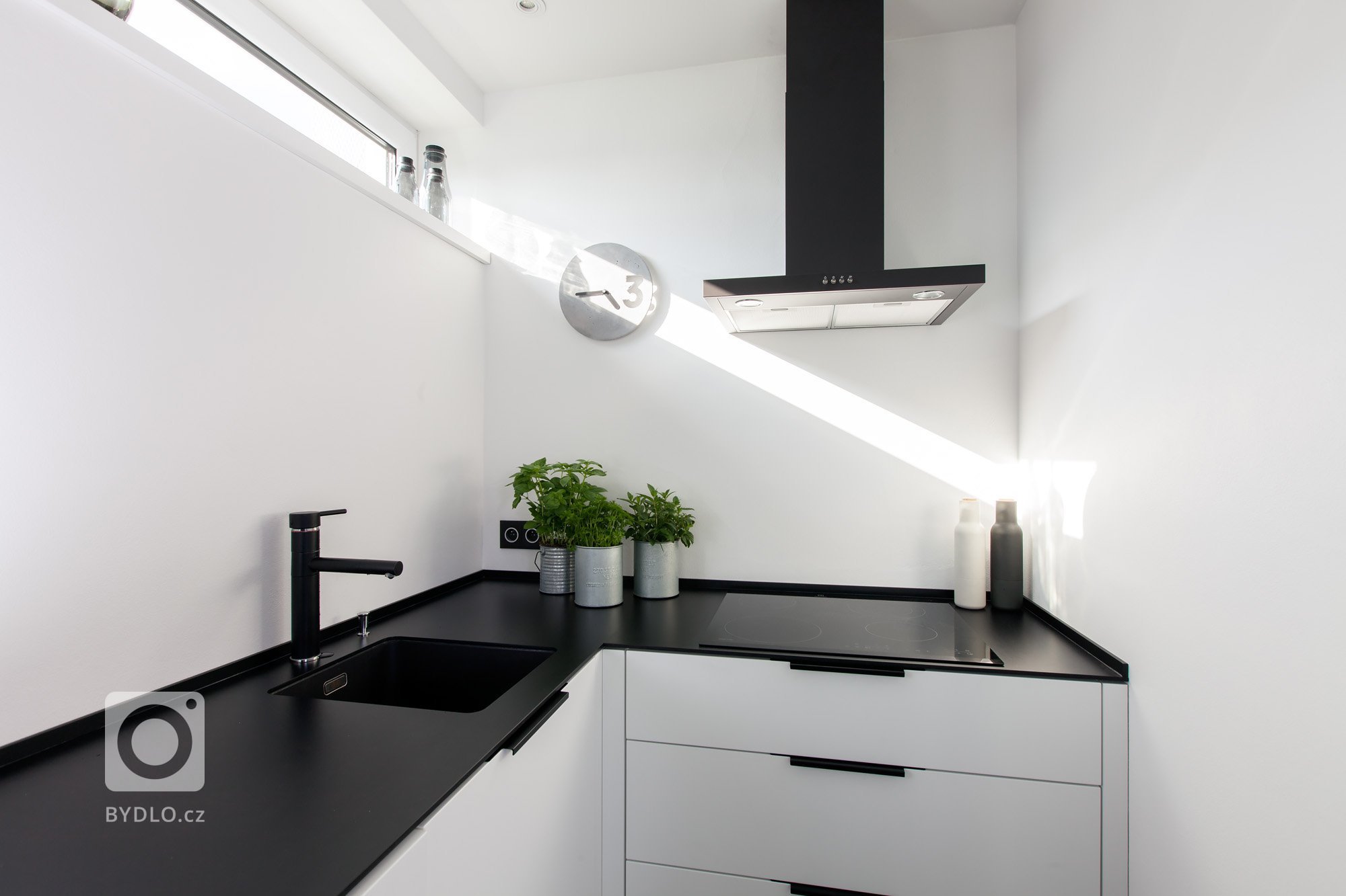 Černobílý interiér