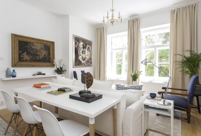 When our client bought this place was a bland empty space with many signs of &quot;wear-and-tear&quot;, all walls were painted in a variety of sad dusty colors…