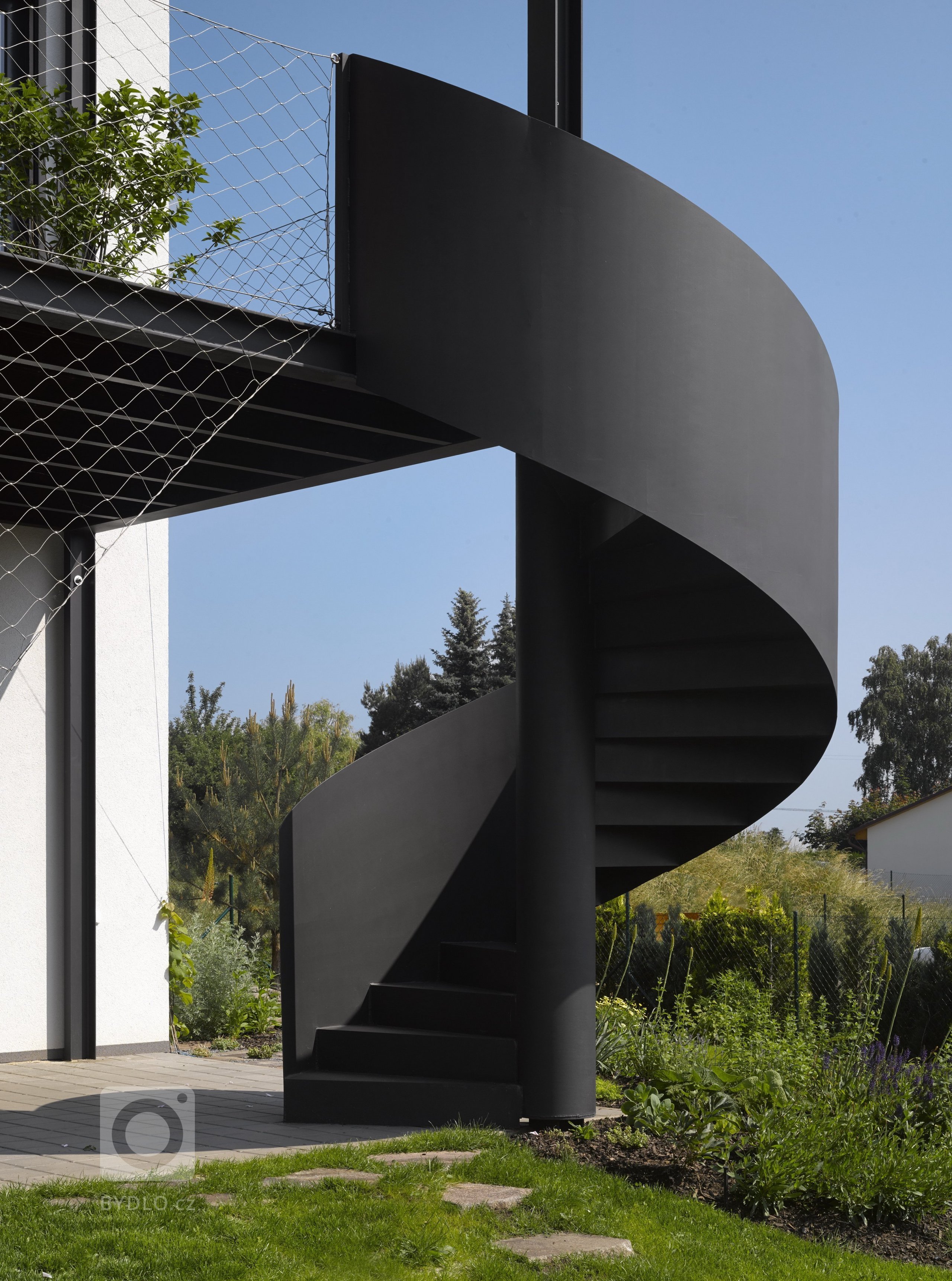 Popisují-li klienti svoje sny o bydlení, zpravidla jejich zájmy a hobby ovlivní i podobu budoucího domu. Ostatně proniknutí do těchto snů, záměrně říkáme snů a…