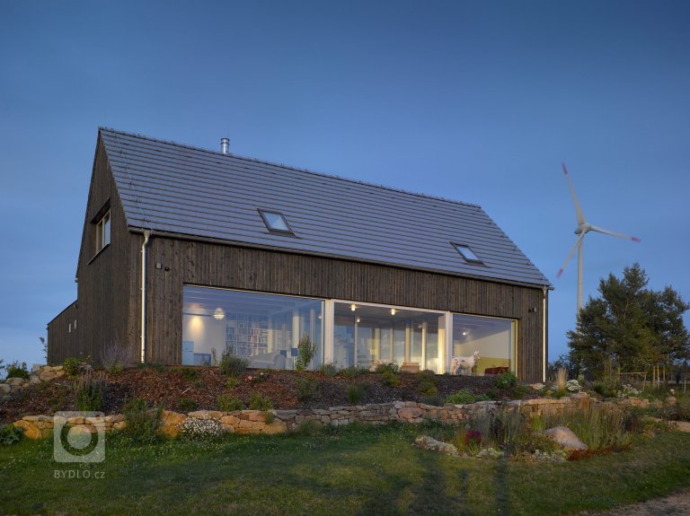 add picture to album