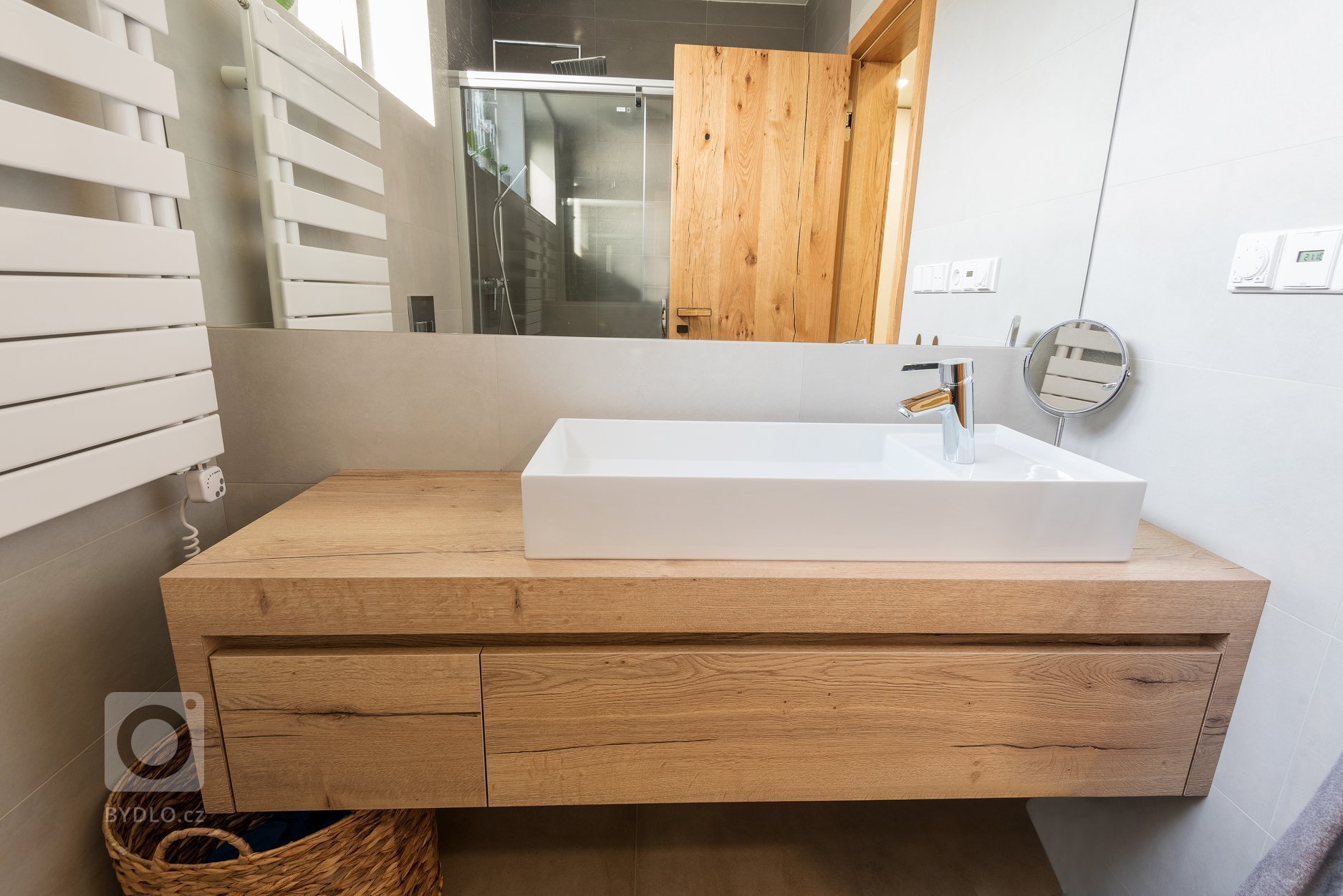 Po delší době vám přinášíme další realizaci. Nyní se jedná o kompletní originál&nbsp; &quot;Luxusní interiér na míru&quot;.&nbsp;&nbsp;&nbsp;Dbali jsme přitom…