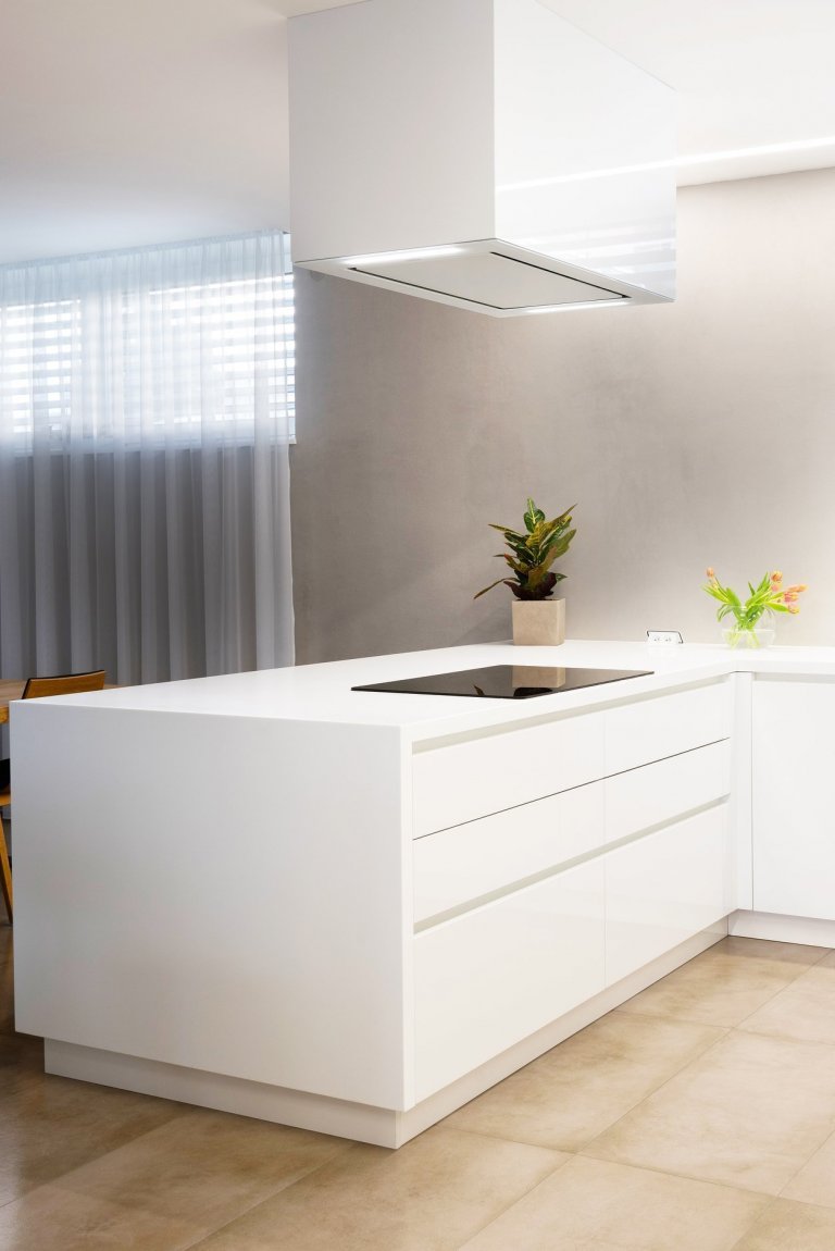 Po delší době vám přinášíme další realizaci. Nyní se jedná o kompletní originál&nbsp; &quot;Luxusní interiér na míru&quot;.&nbsp;&nbsp;&nbsp;Dbali jsme přitom…