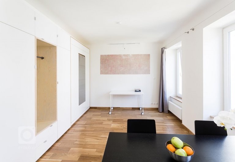 add picture to album