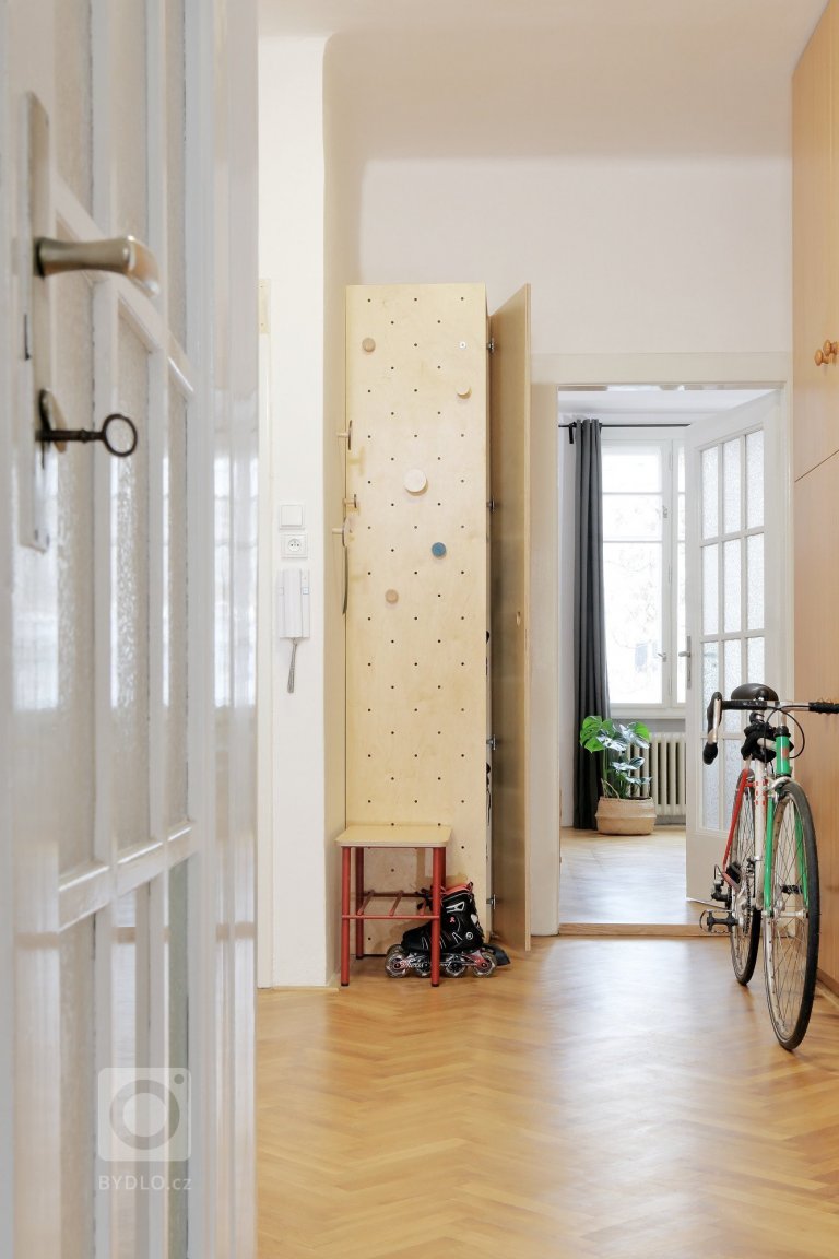 add picture to album