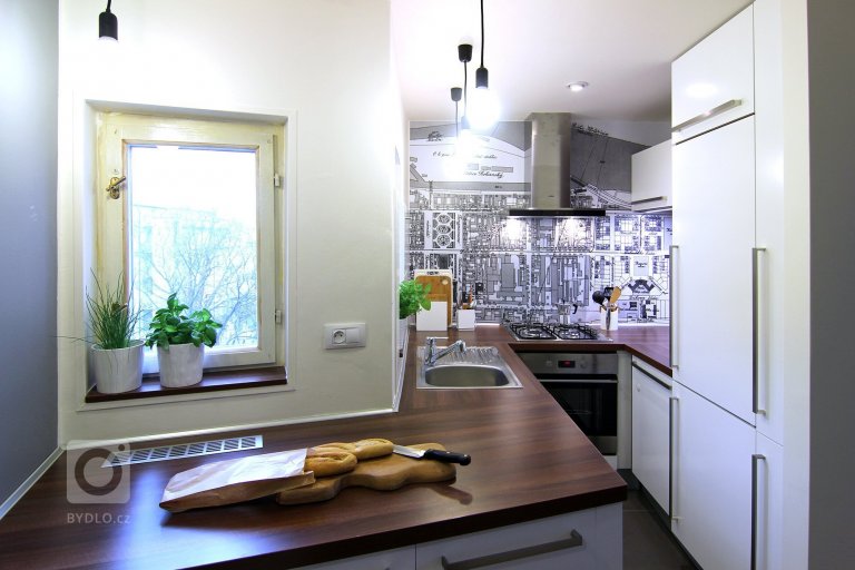 add picture to album