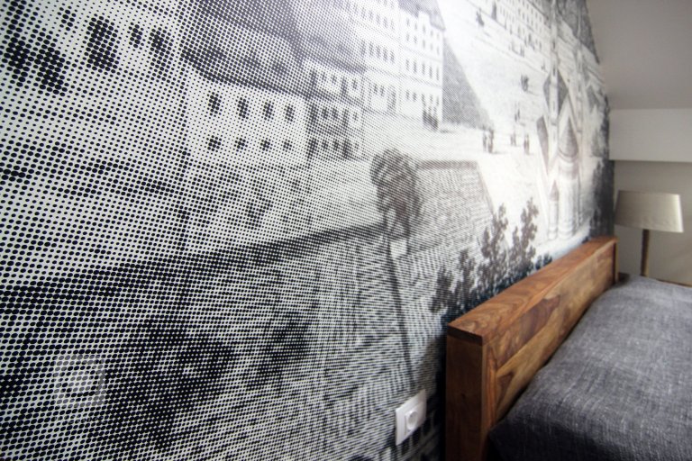 add picture to album