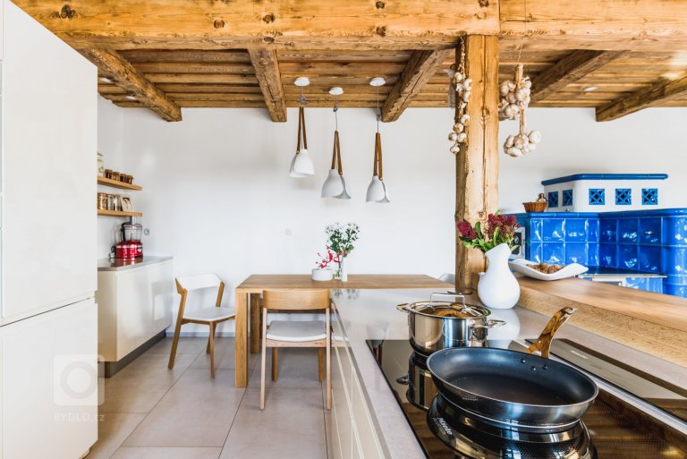 add picture to album