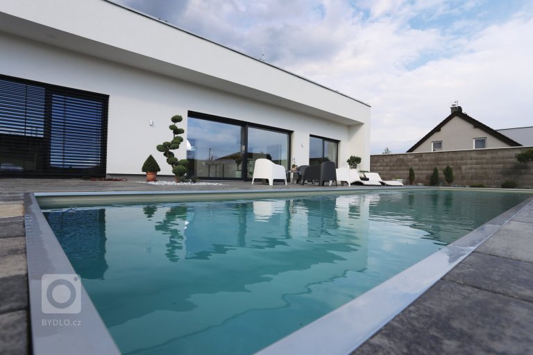 add picture to album