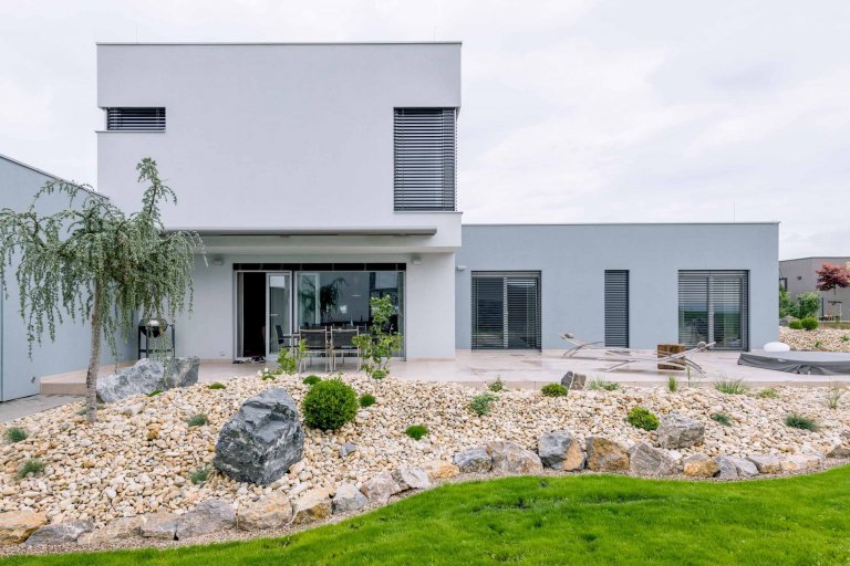 Kuchyně DIAMOND | ANTRACIT GLOSS
JEDINEČNÝ 3D DESIGN. VÍCE VRSTEVNATÉ ZÁŽITKY.

&nbsp;

Průmyslová revoluce v domácím podání. Luxusní modernistická…