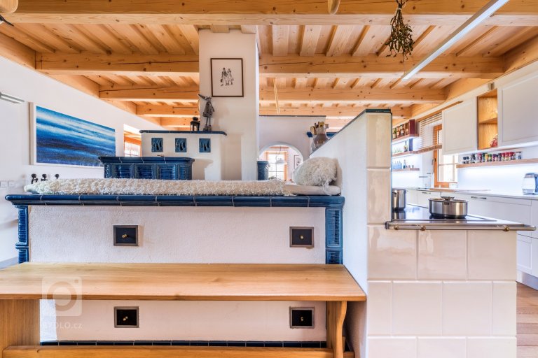 add picture to album