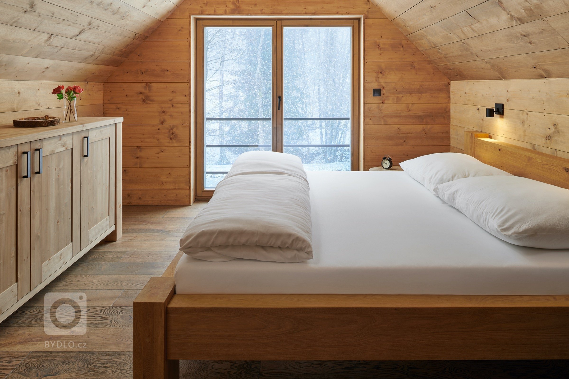 Dvě krásné&nbsp;dřevěné chaty uprostřed Jizerských hor, nacházející se v těsné blízkosti lyžařského areálu Šachty Vám nabídnou&nbsp;dokonalý odpočinek i…