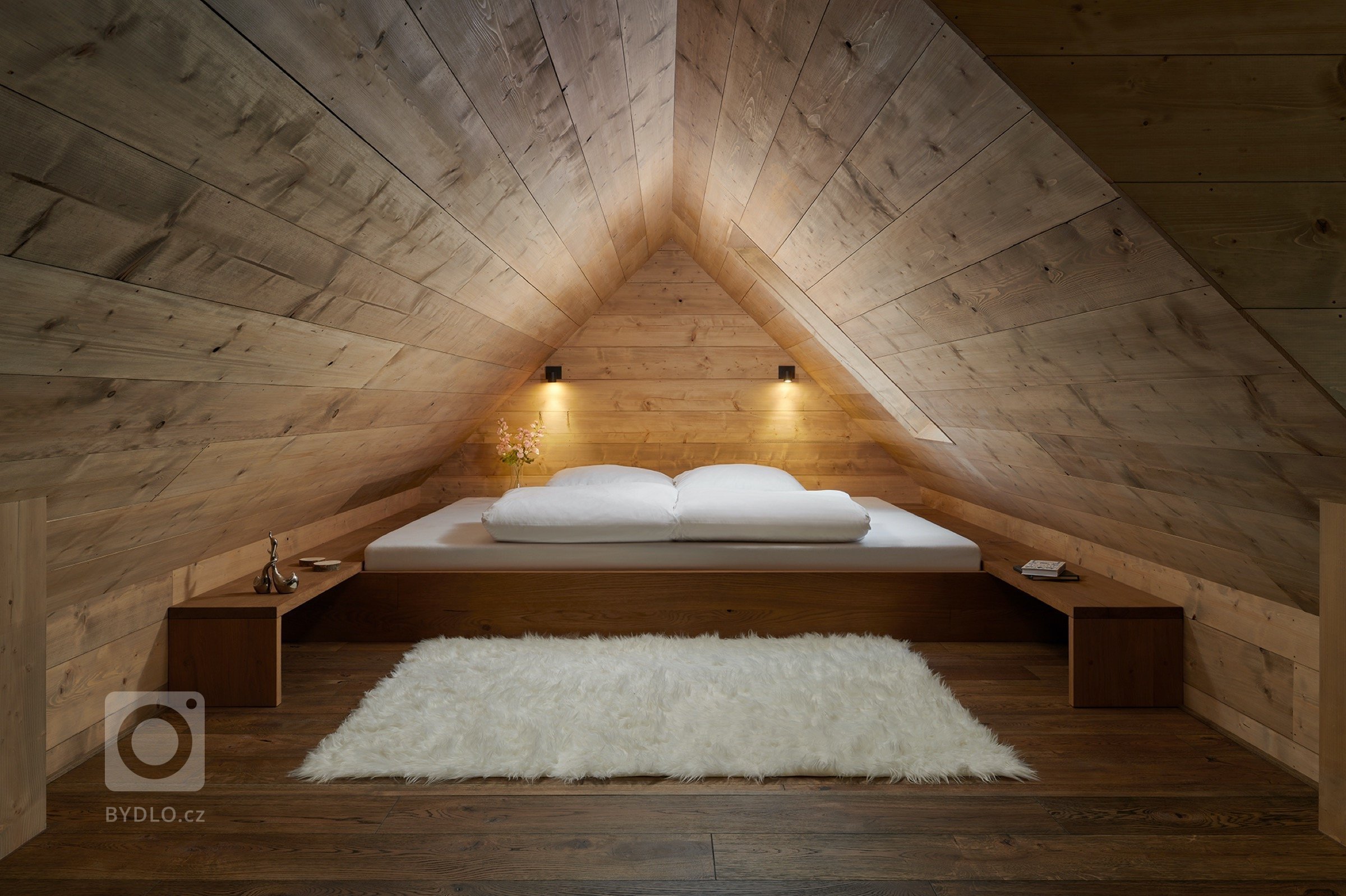 Dvě krásné&nbsp;dřevěné chaty uprostřed Jizerských hor, nacházející se v těsné blízkosti lyžařského areálu Šachty Vám nabídnou&nbsp;dokonalý odpočinek i…