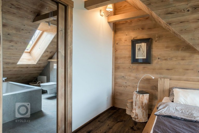 add picture to album